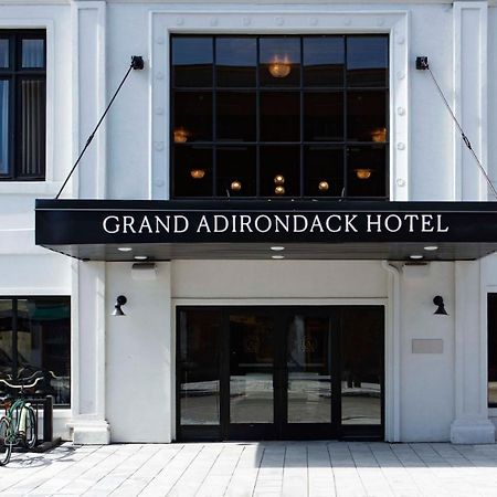 Grand Adirondack Hotel, Lake Placid, A Tribute Portfolio Hotel Eksteriør bilde